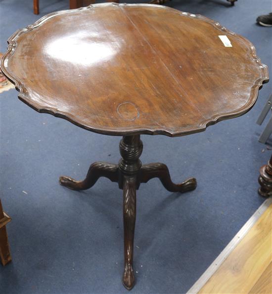 A George III mahogany tripod table, W.78cm